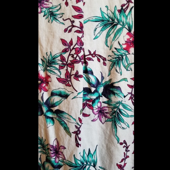 Tropical Sleeveless Button Down Tunic - Picture 3 of 3